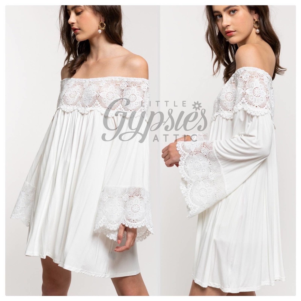 POL Make it Romance Lace Tunic - Picture 3 of 12